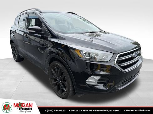 Used 2017 Ford Escape Titanium FWD image 2