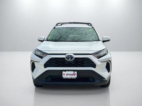 Used 2022 Toyota RAV4 LE AWD/4WD image 2