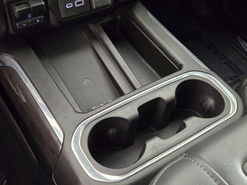 Used 2020 Chevrolet Silverado 1500 LTZ w/ LTZ Premium Package image 33