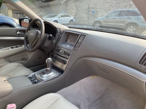 Used 2010 INFINITI G37 x Sedan w/ Premium Pkg AWD/4WD image 18