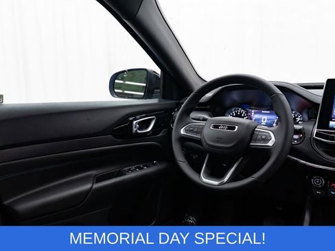 New 2026 Jeep Compass Latitude AWD/4WD image 11