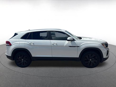 Used 2026 Volkswagen Atlas Cross Sport SE FWD image 15