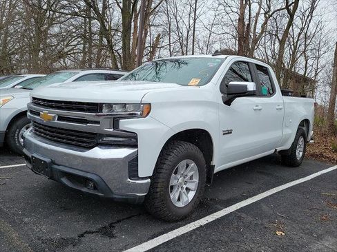 Used 2020 Chevrolet Silverado 1500 LT w/ Texas Edition image 3