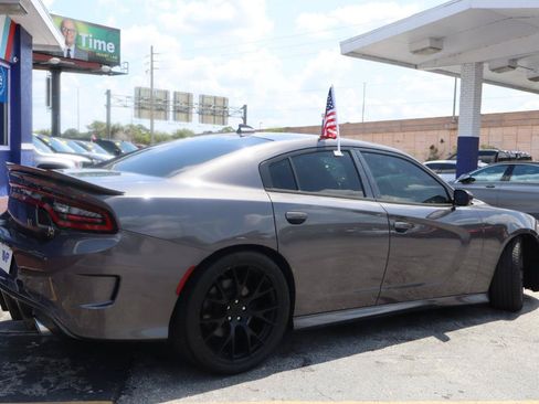 Used 2021 Dodge Charger Scat Pack w/ Plus Group RWD image 4