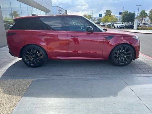 Used 2026 Land Rover Range Rover Sport Dynamic SE AWD/4WD image 4