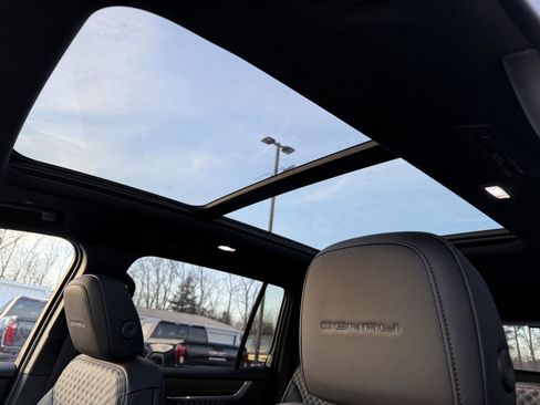 New 2026 GMC Acadia Denali w/ Super Cruise Package image 24