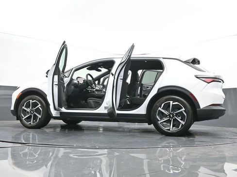 New 2026 Chevrolet Equinox EV LT image 66