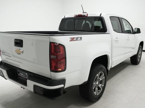 Used 2019 Chevrolet Colorado Z71 AWD/4WD image 4
