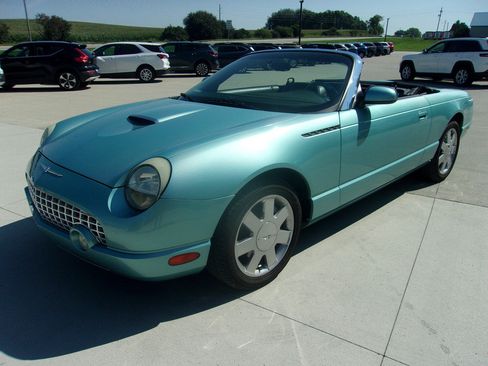 Used 2002 Ford Thunderbird RWD image 9