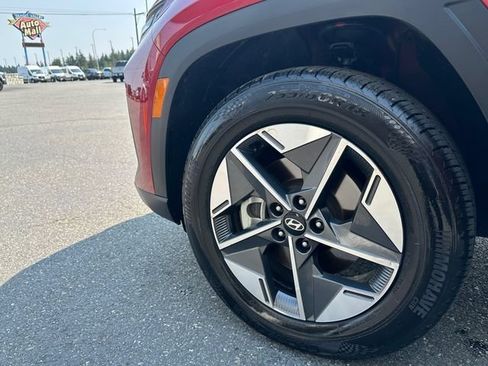 Used 2025 Hyundai Tucson SEL AWD/4WD image 28