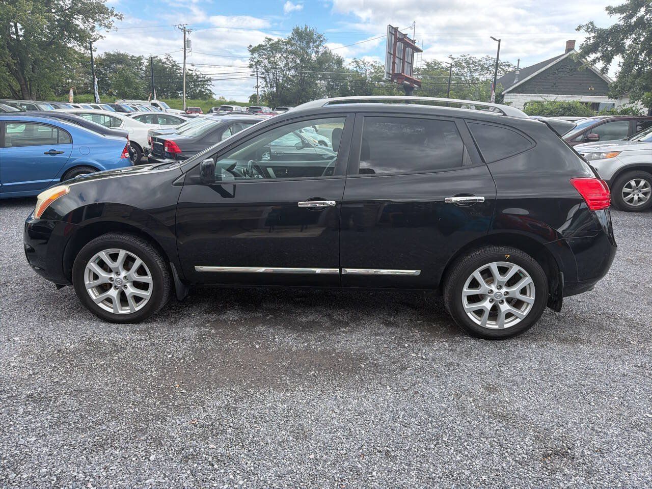 Used 2013 Nissan Rogue SL AWD/4WD image 8
