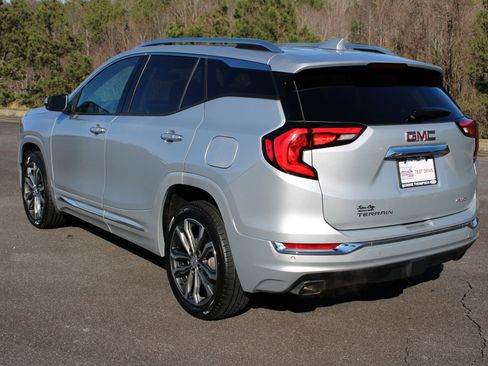 Used 2020 GMC Terrain Denali w/ Denali Premium Package image 5