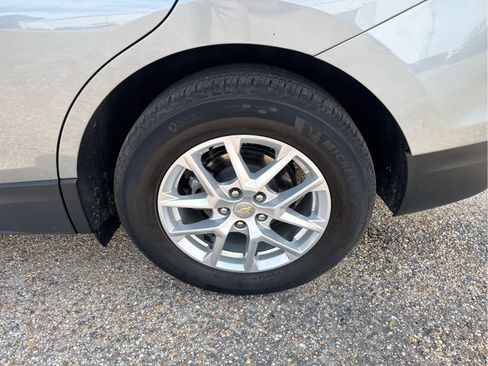 Used 2023 Chevrolet Equinox LT w/ Driver Convenience Package image 15