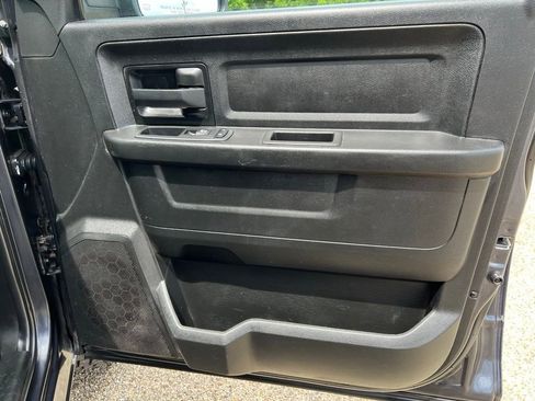 Used 2019 RAM 1500 Express w/ Express Value Package AWD/4WD image 13