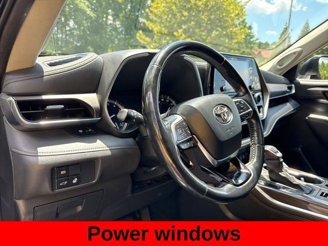 Used 2020 Toyota Highlander Limited AWD/4WD image 24