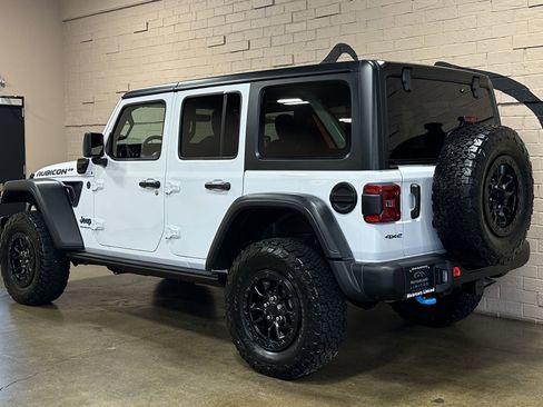 Used 2023 Jeep Wrangler Unlimited Rubicon 4xe image 8