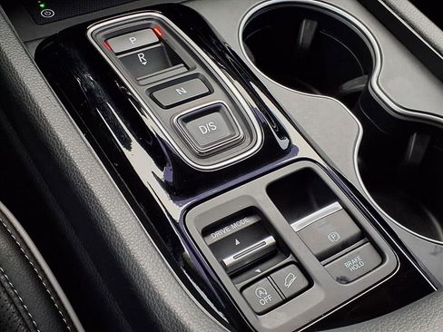 Used 2023 Honda Pilot Elite image 10