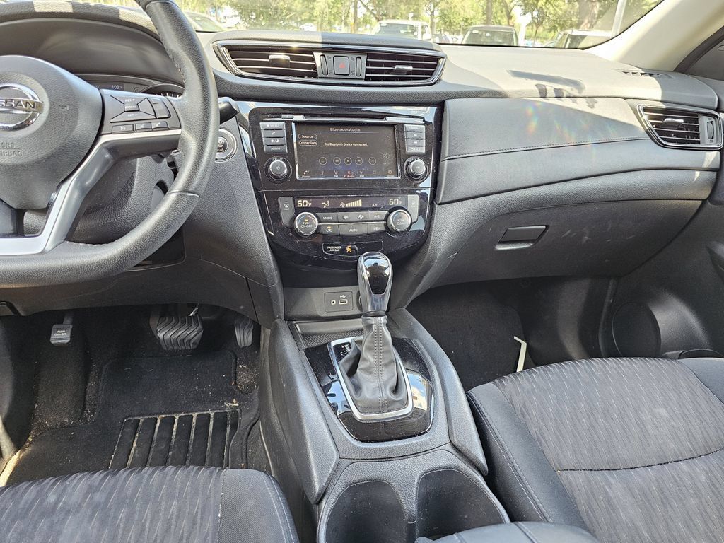 Used 2019 Nissan Rogue SV FWD image 14