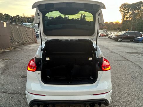 Used 2017 Ford Focus RS image 11