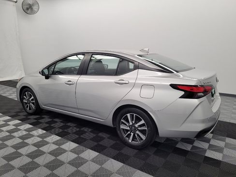 Used 2025 Nissan Versa SV FWD image 3
