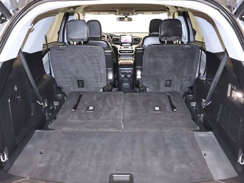 Certified 2023 Ford Explorer XLT w/ Equipment Group 202A image 37