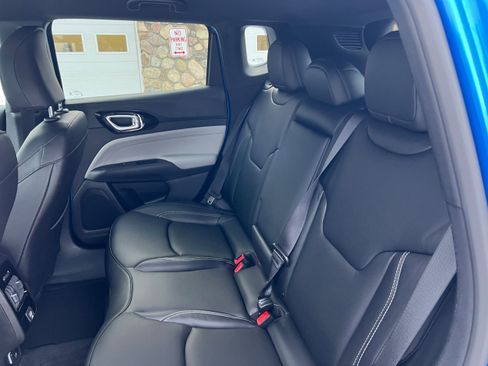 New 2026 Jeep Compass Limited image 10