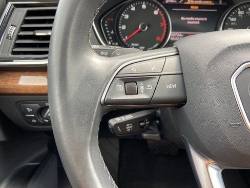 Used 2023 Audi Q5 2.0T Premium w/ Convenience Package AWD/4WD image 18