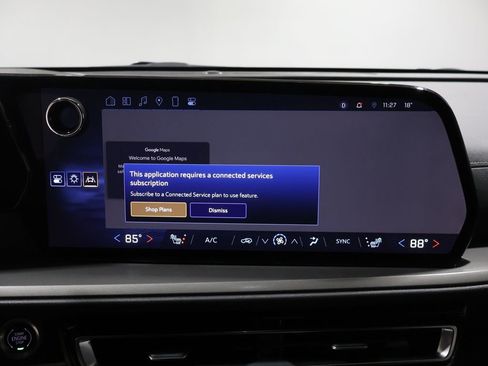 Used 2024 Chevrolet Traverse LT image 27