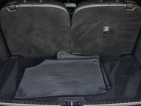 Used 2020 Volvo XC90 T6 Momentum image 10