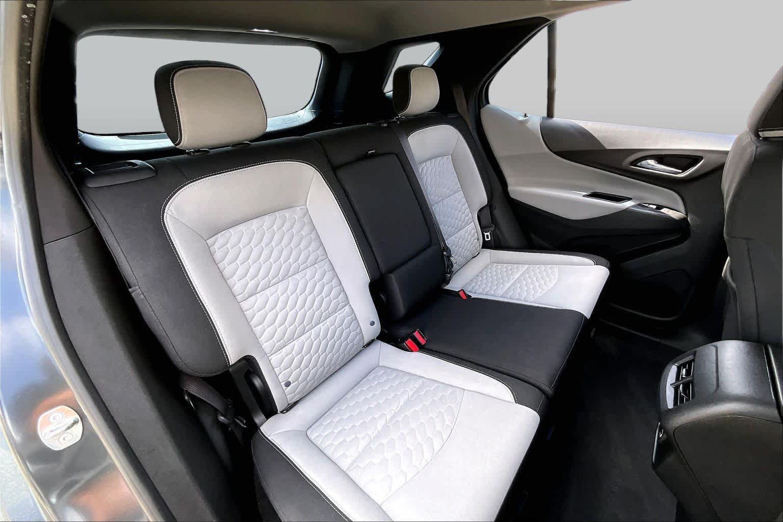 Used 2020 Chevrolet Equinox LS FWD image 17