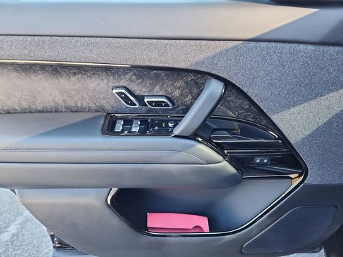 New 2025 Land Rover Range Rover Sport Autobiography image 24