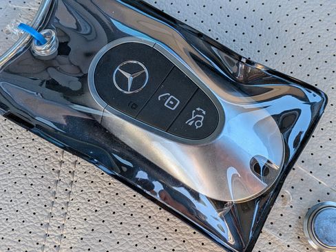 New 2026 Mercedes-Benz GLC 300 300 image 36