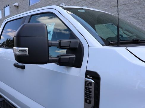 New 2025 Ford F550 4x4 Crew Cab Super Duty w/ XL Chrome Package image 17