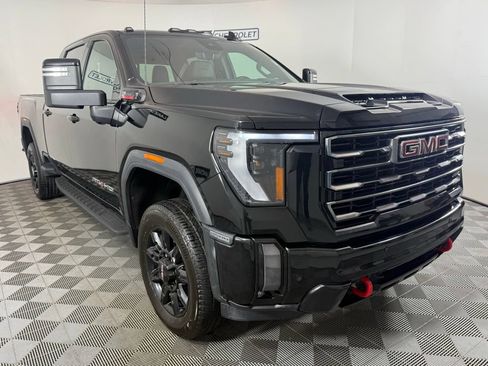 Used 2024 GMC Sierra 2500 AT4 w/ AT4 Premium Plus Package AWD/4WD image 7