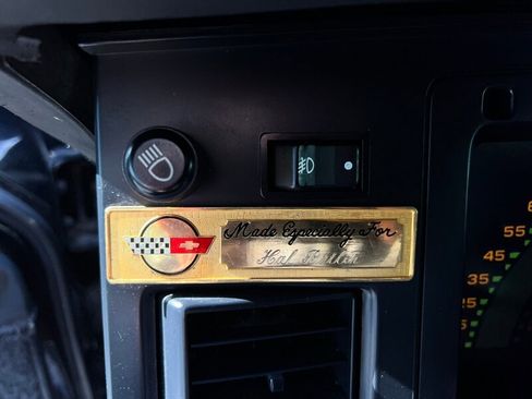 Used 1987 Chevrolet Corvette Coupe image 29