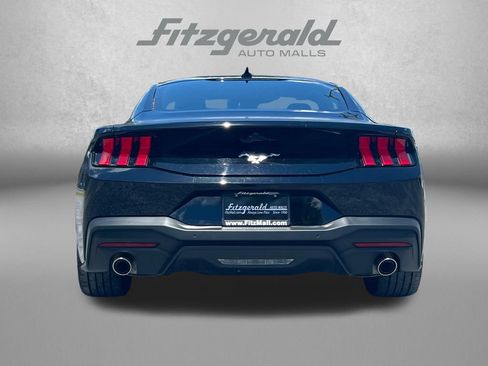 Used 2024 Ford Mustang Coupe RWD image 7