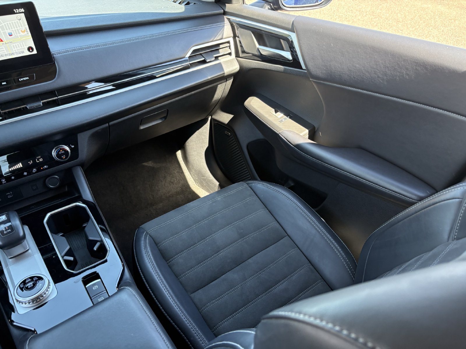 Used 2025 Mitsubishi Outlander SE FWD image 17