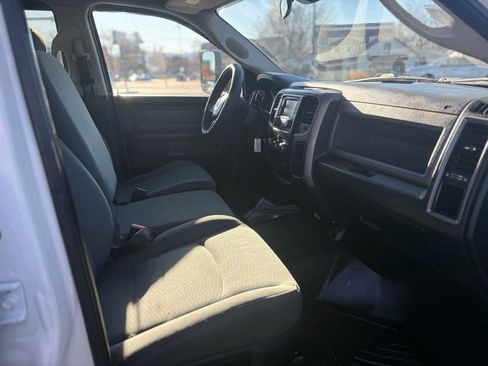 Used 2018 RAM 3500 Tradesman w/ Chrome Appearance Group AWD/4WD image 17