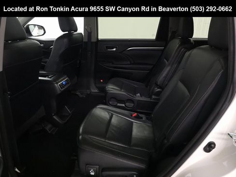 Used 2016 Toyota Highlander Limited Platinum image 11