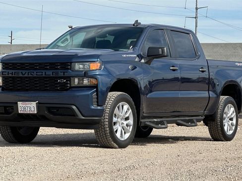 Used 2022 Chevrolet Silverado 1500 Custom w/ Safety Confidence Package image 9