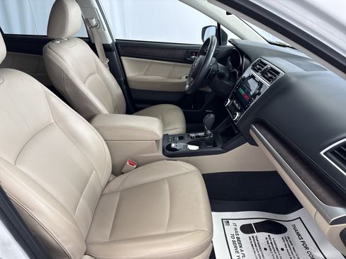 Used 2019 Subaru Outback 3.6R Limited image 12