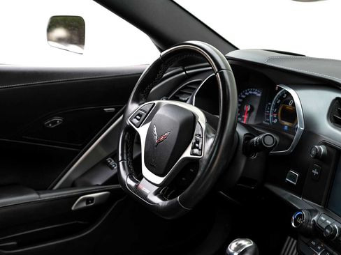 Used 2017 Chevrolet Corvette Z06 RWD image 12
