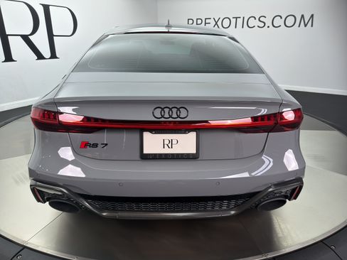 Used 2023 Audi RS 7 Sportback w/ Carbon Optic Package AWD/4WD image 11