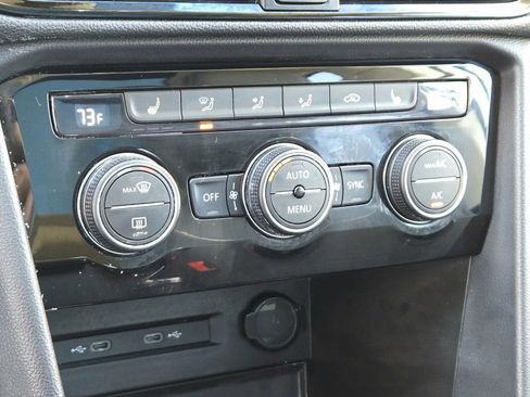 New 2024 Volkswagen Taos SE image 17