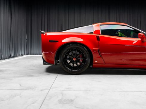 Used 2009 Chevrolet Corvette Z06 w/ Preferred Equipment Group RWD image 38