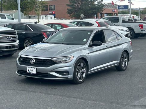 Used 2021 Volkswagen Jetta R-Line w/ R-Line Cold Weather Package FWD image 8