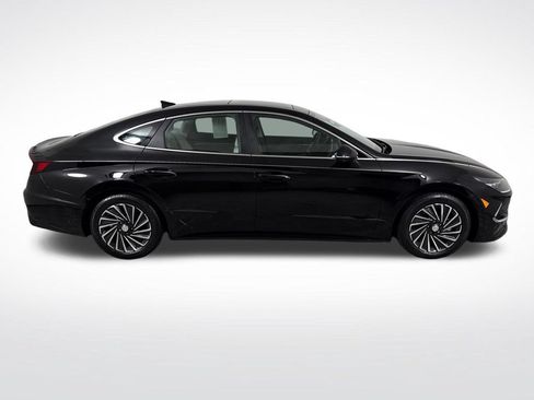 Used 2023 Hyundai Sonata Limited FWD image 2