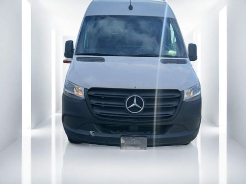 Used 2023 Mercedes-Benz Sprinter 2500 w/ Parking Package image 5