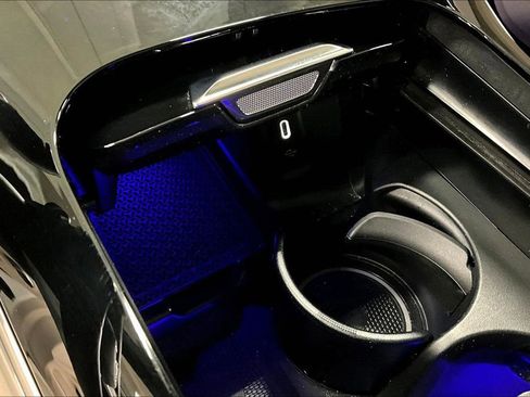 Used 2023 Mercedes-Benz GLC 300 4MATIC image 16