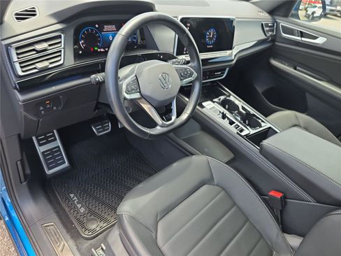 Used 2024 Volkswagen Atlas Cross Sport SEL R-Line AWD/4WD image 14